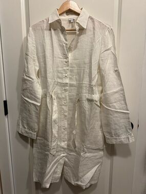 Armani Collezioni Off-White Linen Button-Up Long Shirt / Dress with belt